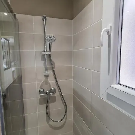 Moderne De 54 M, 2 Apartment