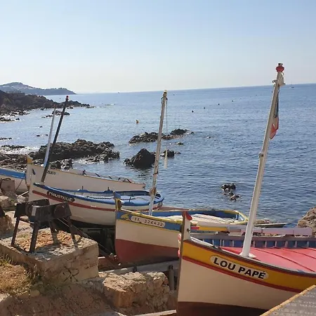 Moderne De 2 * La Seyne-sur-Mer